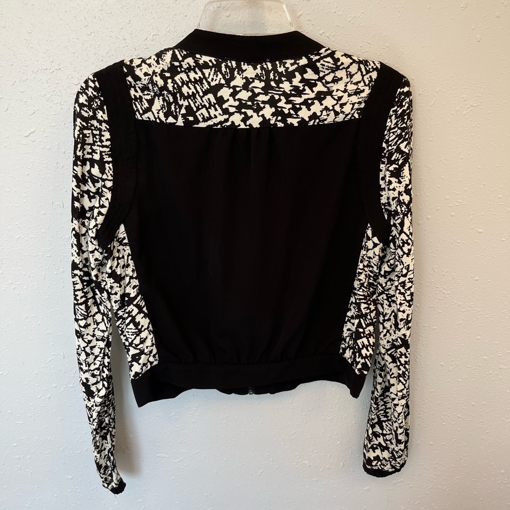 BCNU Jacket - Picture 4 of 4